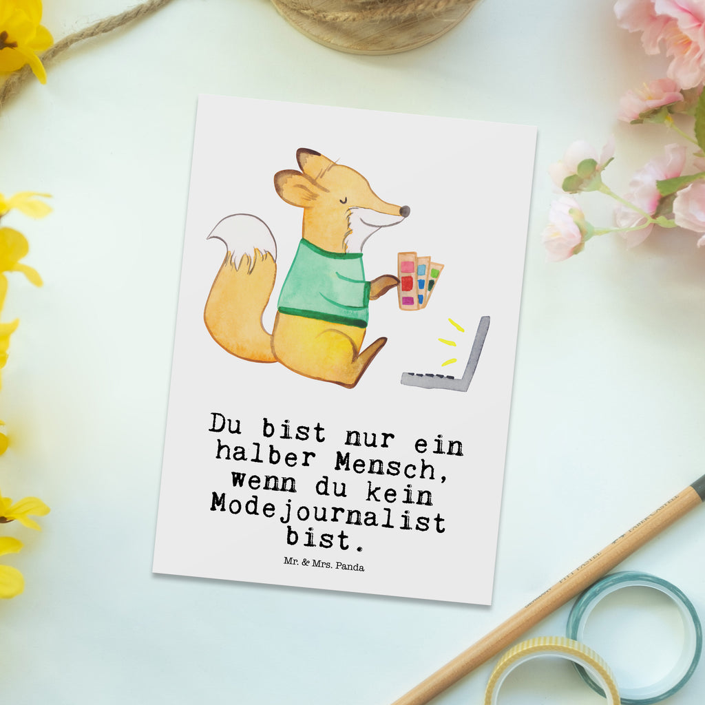 Postkarte Modejournalist mit Herz Geschenkkarte, Grußkarte, Karte, Einladung, Ansichtskarte, Geburtstagskarte, Einladungskarte, Dankeskarte, Beruf, Ausbildung, Jubiläum, Abschied, Rente, Kollege, Kollegin, Geschenk, Schenken, Arbeitskollege, Mitarbeiter, Firma, Danke, Dankeschön, Modejournalist, Journalist, Reporter, Redakteur, Pressebüro, Studium