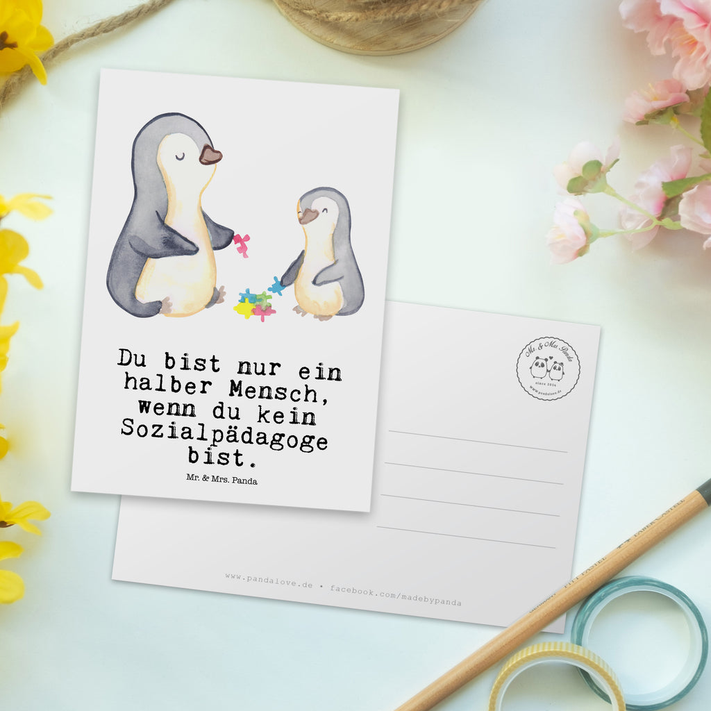 Postkarte Sozialpädagoge mit Herz Geschenkkarte, Grußkarte, Karte, Einladung, Ansichtskarte, Geburtstagskarte, Einladungskarte, Dankeskarte, Beruf, Ausbildung, Jubiläum, Abschied, Rente, Kollege, Kollegin, Geschenk, Schenken, Arbeitskollege, Mitarbeiter, Firma, Danke, Dankeschön