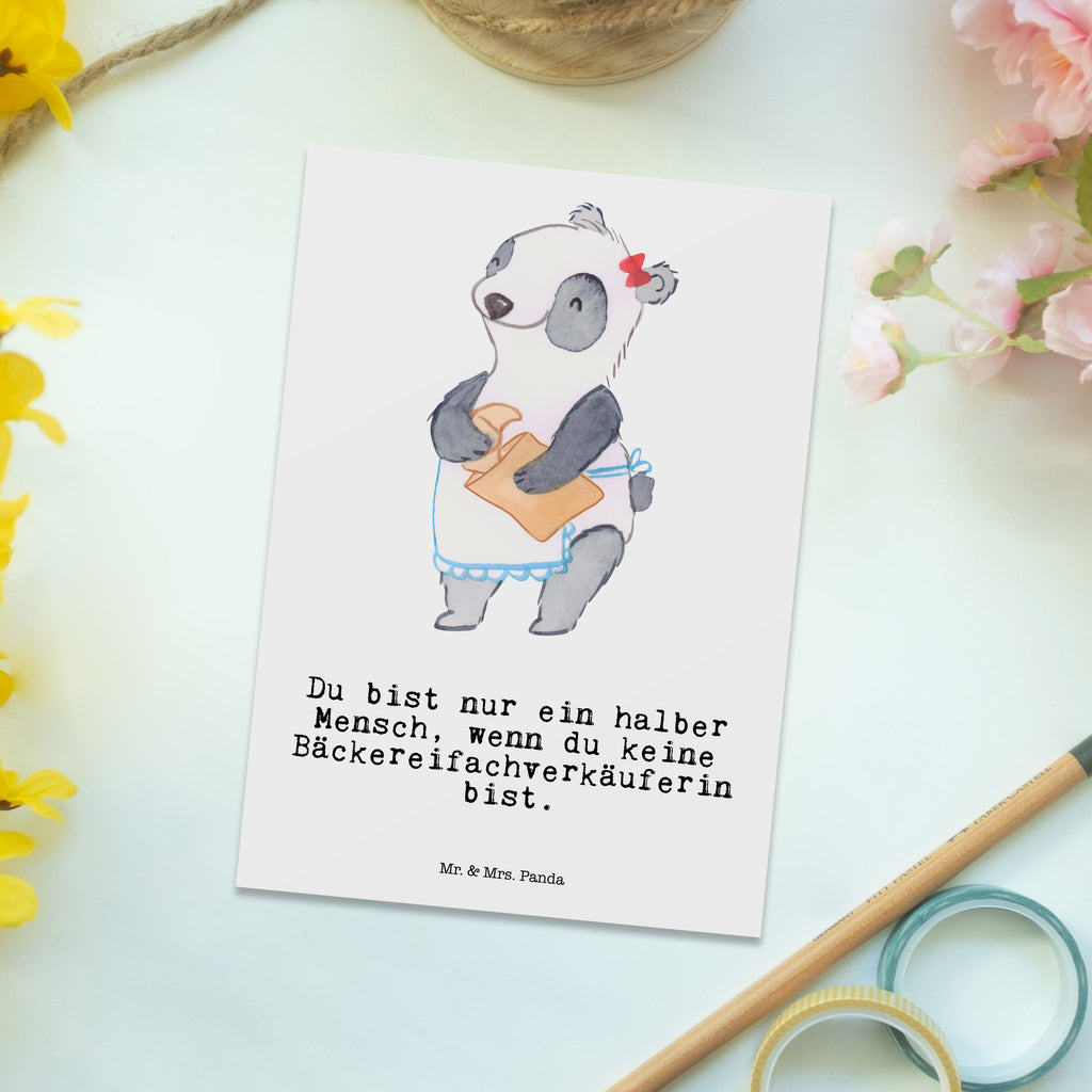 Postkarte Bäckereifachverkäuferin mit Herz Geschenkkarte, Grußkarte, Karte, Einladung, Ansichtskarte, Geburtstagskarte, Einladungskarte, Dankeskarte, Beruf, Ausbildung, Jubiläum, Abschied, Rente, Kollege, Kollegin, Geschenk, Schenken, Arbeitskollege, Mitarbeiter, Firma, Danke, Dankeschön, Bäckereifachverkäuferin, Backwarenverkäuferin, Bäckerei, Backstube, Bäckerladen, Brotmanufaktur