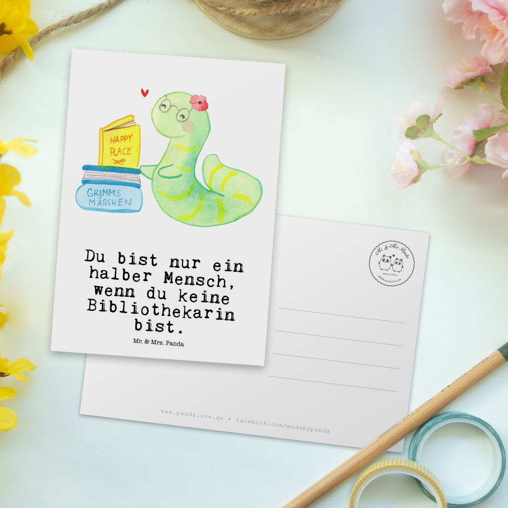 Postkarte Bibliothekarin mit Herz Geschenkkarte, Grußkarte, Karte, Einladung, Ansichtskarte, Geburtstagskarte, Einladungskarte, Dankeskarte, Beruf, Ausbildung, Jubiläum, Abschied, Rente, Kollege, Kollegin, Geschenk, Schenken, Arbeitskollege, Mitarbeiter, Firma, Danke, Dankeschön, Bibliothekarin, Buchhandlung, Bibliothek, Bücherwurm, Leseratte, Bücherliebe