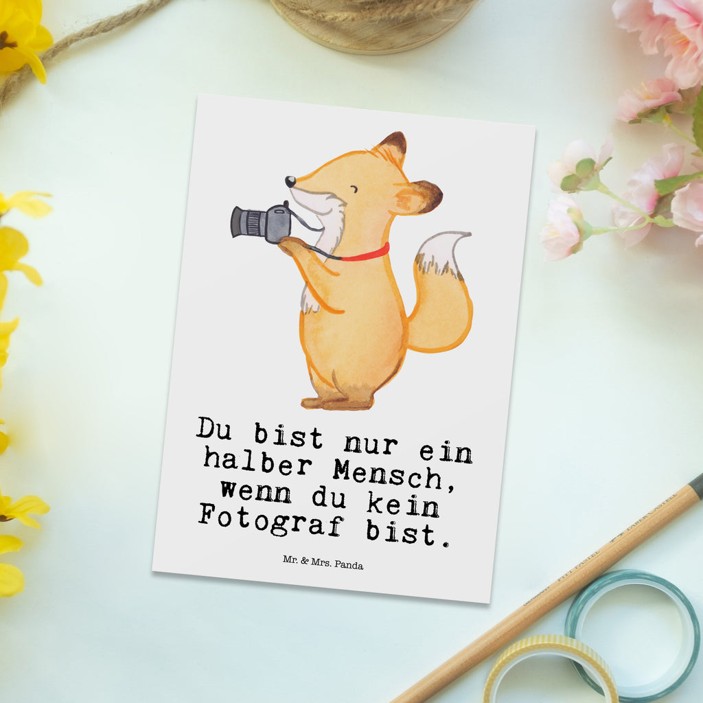 Postkarte Fotograf mit Herz Geschenkkarte, Grußkarte, Karte, Einladung, Ansichtskarte, Geburtstagskarte, Einladungskarte, Dankeskarte, Beruf, Ausbildung, Jubiläum, Abschied, Rente, Kollege, Kollegin, Geschenk, Schenken, Arbeitskollege, Mitarbeiter, Firma, Danke, Dankeschön, Fotograf, Fotoreporter, Hobbyfotograf, Hochzeitsfotograf, Fotografie, Profi Fotograf