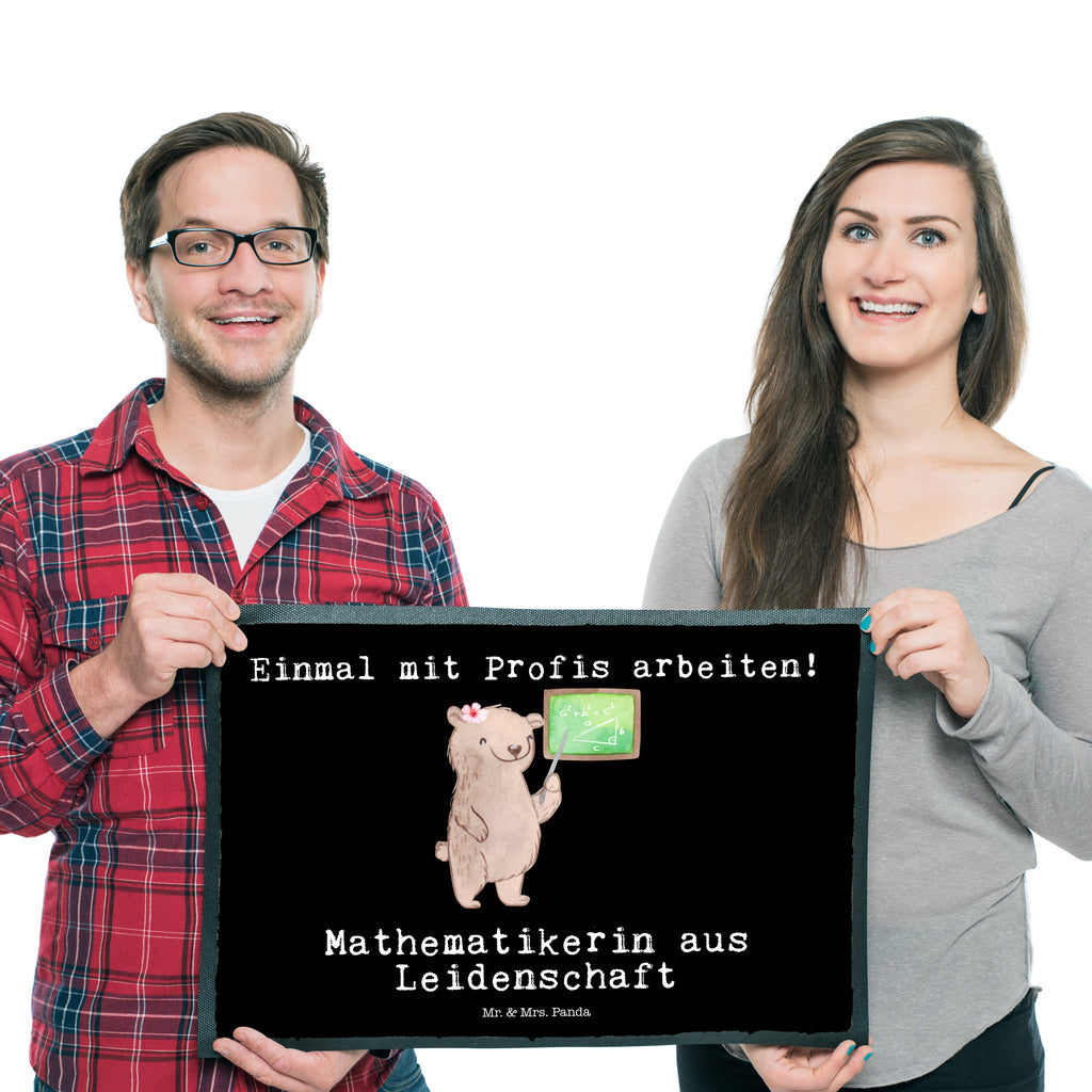 Fußmatte Mathematikerin aus Leidenschaft Mathematikerin, Mathematik Studium, Studentin Mathe, Bachelor, Master, Rechenkünstlerin, Zahlenmensch Türvorleger, Schmutzmatte, Fußabtreter, Matte, Schmutzfänger, Fußabstreifer, Schmutzfangmatte, Türmatte, Motivfußmatte,  Haustürmatte, Vorleger  Beruf, Ausbildung, Jubiläum, Abschied, Rente, Kollege, Kollegin, Geschenk, Schenken, Arbeitskollege, Mitarbeiter, Firma, Danke, Dankeschön
