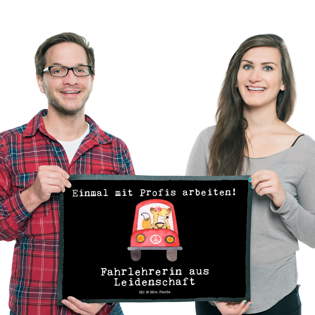 Fußmatte Fahrlehrerin aus Leidenschaft Fahrlehrerin, Fahrschule, Fahrschullehrerin Türvorleger, Schmutzmatte, Fußabtreter, Matte, Schmutzfänger, Fußabstreifer, Schmutzfangmatte, Türmatte, Motivfußmatte,  Haustürmatte, Vorleger  Beruf, Ausbildung, Jubiläum, Abschied, Rente, Kollege, Kollegin, Geschenk, Schenken, Arbeitskollege, Mitarbeiter, Firma, Danke, Dankeschön
