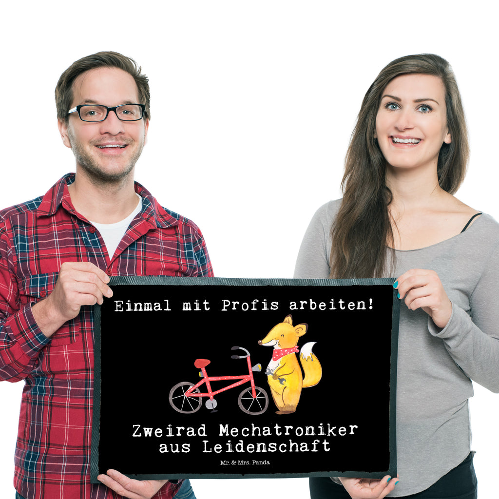 Fußmatte Zweirad Mechatroniker aus Leidenschaft  Türvorleger, Schmutzmatte, Fußabtreter, Matte, Schmutzfänger, Fußabstreifer, Schmutzfangmatte, Türmatte, Motivfußmatte,  Haustürmatte, Vorleger  Beruf, Ausbildung, Jubiläum, Abschied, Rente, Kollege, Kollegin, Geschenk, Schenken, Arbeitskollege, Mitarbeiter, Firma, Danke, Dankeschön
