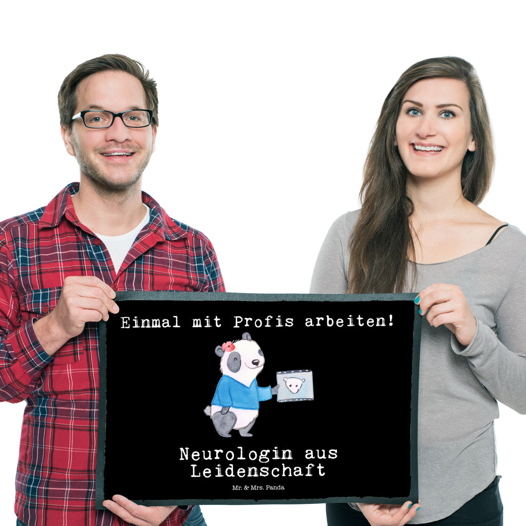 Fußmatte Neurologin aus Leidenschaft Neurologin, Neurologie, Mediziner, Medizinstudium,  Türvorleger, Schmutzmatte, Fußabtreter, Matte, Schmutzfänger, Fußabstreifer, Schmutzfangmatte, Türmatte, Motivfußmatte,  Haustürmatte, Vorleger  Beruf, Ausbildung, Jubiläum, Abschied, Rente, Kollege, Kollegin, Geschenk, Schenken, Arbeitskollege, Mitarbeiter, Firma, Danke, Dankeschön