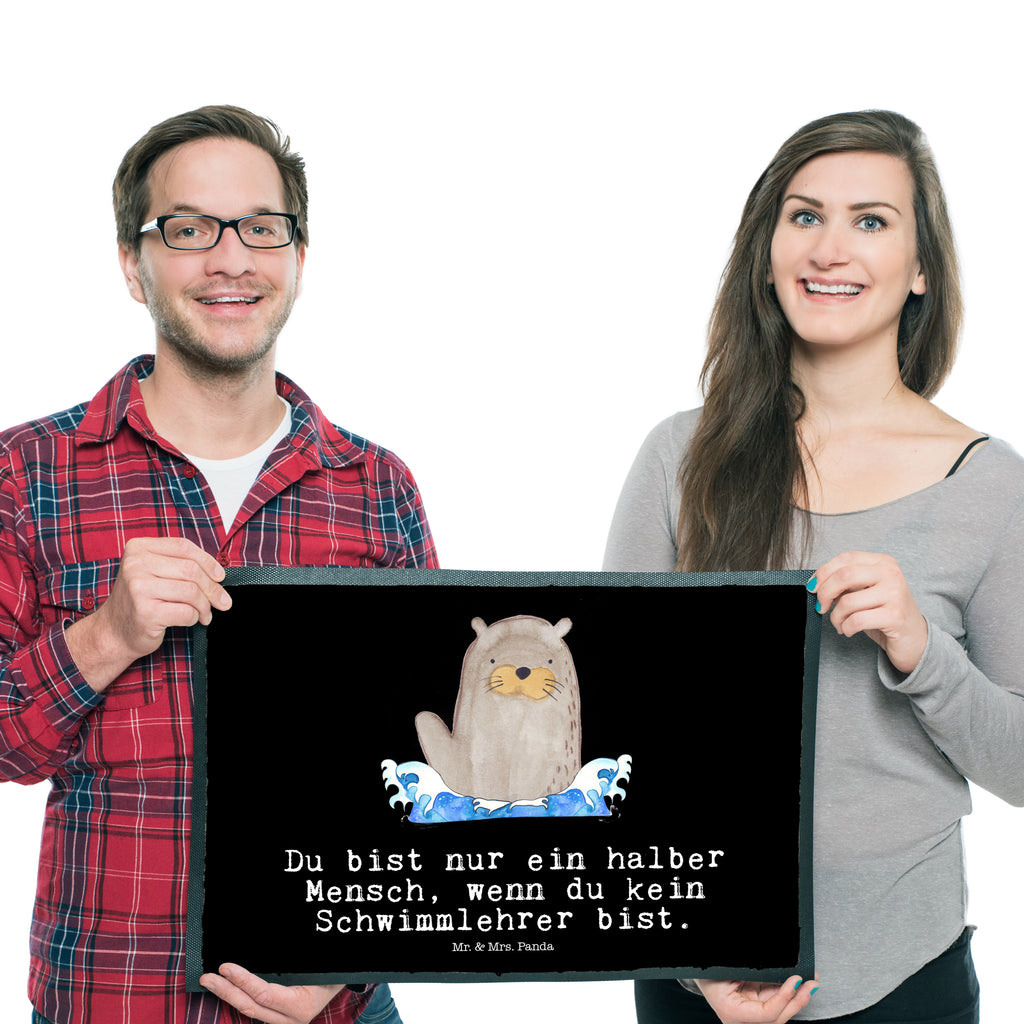 Fußmatte Schwimmlehrer mit Herz Schwimmlehrer, Schwimmbad, Schwimmschule, Schwimmverein, Schwimmkurs,  Türvorleger, Schmutzmatte, Fußabtreter, Matte, Schmutzfänger, Fußabstreifer, Schmutzfangmatte, Türmatte, Motivfußmatte,  Haustürmatte, Vorleger  Beruf, Ausbildung, Jubiläum, Abschied, Rente, Kollege, Kollegin, Geschenk, Schenken, Arbeitskollege, Mitarbeiter, Firma, Danke, Dankeschön