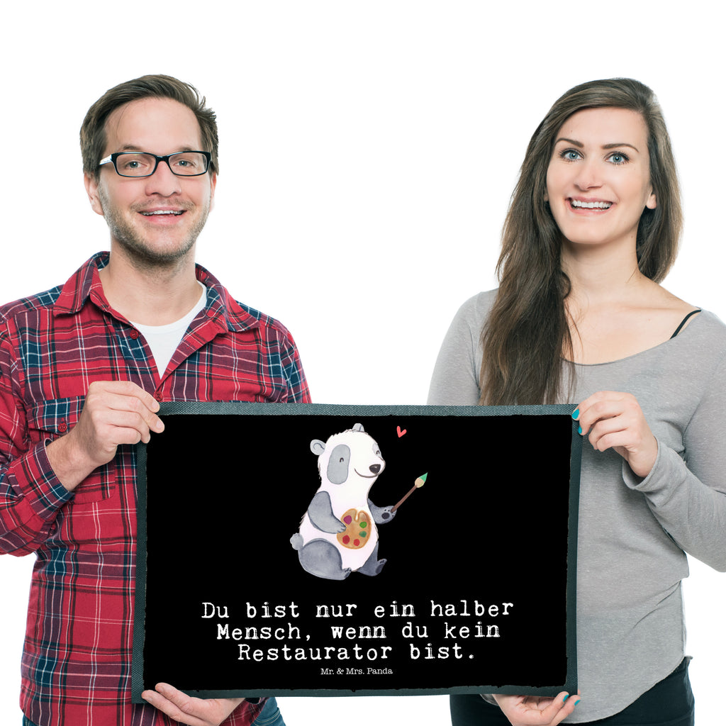 Fußmatte Restaurator mit Herz  Türvorleger, Schmutzmatte, Fußabtreter, Matte, Schmutzfänger, Fußabstreifer, Schmutzfangmatte, Türmatte, Motivfußmatte,  Haustürmatte, Vorleger  Beruf, Ausbildung, Jubiläum, Abschied, Rente, Kollege, Kollegin, Geschenk, Schenken, Arbeitskollege, Mitarbeiter, Firma, Danke, Dankeschön