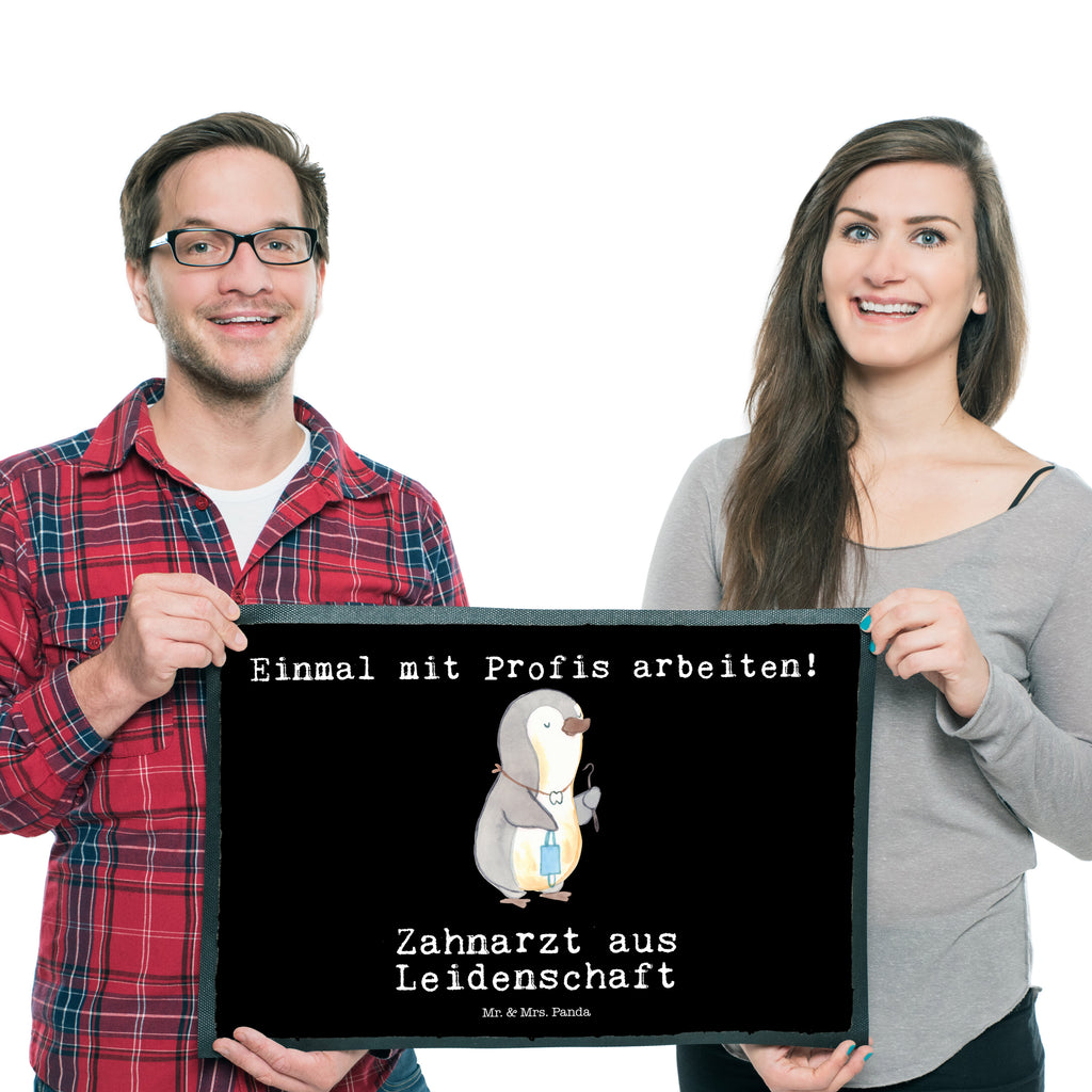Fußmatte Zahnarzt aus Leidenschaft  Türvorleger, Schmutzmatte, Fußabtreter, Matte, Schmutzfänger, Fußabstreifer, Schmutzfangmatte, Türmatte, Motivfußmatte,  Haustürmatte, Vorleger  Beruf, Ausbildung, Jubiläum, Abschied, Rente, Kollege, Kollegin, Geschenk, Schenken, Arbeitskollege, Mitarbeiter, Firma, Danke, Dankeschön