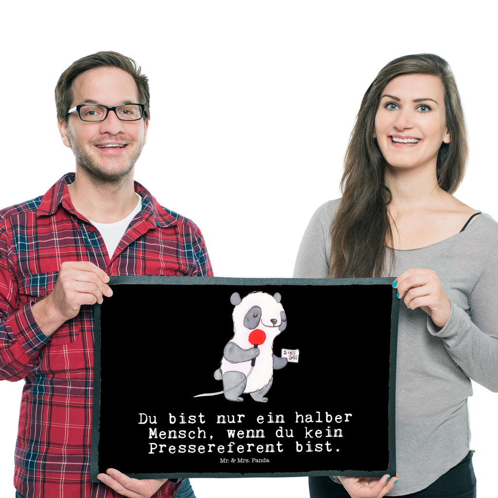 Fußmatte Pressereferent mit Herz Pressereferent, Pressemitarbeiter, Presseagentur, Studium,  Türvorleger, Schmutzmatte, Fußabtreter, Matte, Schmutzfänger, Fußabstreifer, Schmutzfangmatte, Türmatte, Motivfußmatte,  Haustürmatte, Vorleger  Beruf, Ausbildung, Jubiläum, Abschied, Rente, Kollege, Kollegin, Geschenk, Schenken, Arbeitskollege, Mitarbeiter, Firma, Danke, Dankeschön
