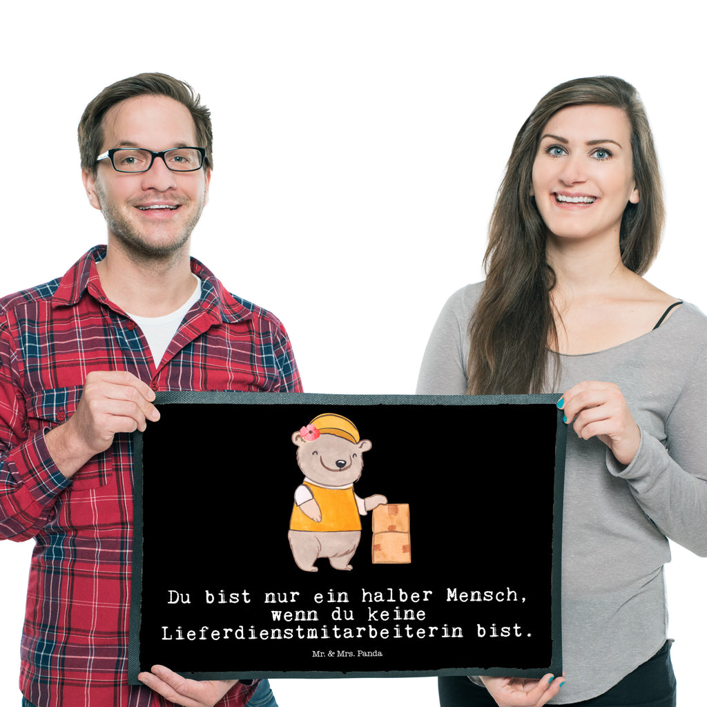 Fußmatte Lieferdienstmitarbeiterin mit Herz Lieferdienstmitarbeiterin, Pizzabäckerin,  Pizzabotin, Pizzabringdienst, Lieferbringdienst,  Türvorleger, Schmutzmatte, Fußabtreter, Matte, Schmutzfänger, Fußabstreifer, Schmutzfangmatte, Türmatte, Motivfußmatte,  Haustürmatte, Vorleger  Beruf, Ausbildung, Jubiläum, Abschied, Rente, Kollege, Kollegin, Geschenk, Schenken, Arbeitskollege, Mitarbeiter, Firma, Danke, Dankeschön