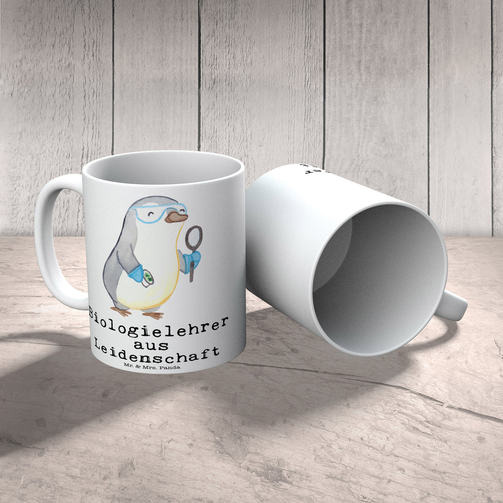 Tasse Biologielehrer aus Leidenschaft Biologielehrer, Biolehrer, Biounterricht, Biologie, Schule, Grundschule,  Becher, Kaffeetasse, Kaffeebecher, Tee, Frühstück, Büro  Beruf, Ausbildung, Jubiläum, Abschied, Rente, Kollege, Kollegin, Geschenk, Schenken, Arbeitskollege, Mitarbeiter, Firma, Danke, Dankeschön