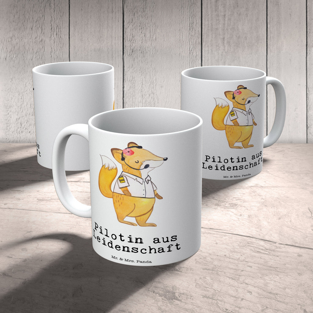 Tasse Pilotin aus Leidenschaft Pilotin, Flugkapitänin, Cockpit, Flugzeug,  Becher, Kaffeetasse, Kaffeebecher, Tee, Frühstück, Büro  Beruf, Ausbildung, Jubiläum, Abschied, Rente, Kollege, Kollegin, Geschenk, Schenken, Arbeitskollege, Mitarbeiter, Firma, Danke, Dankeschön