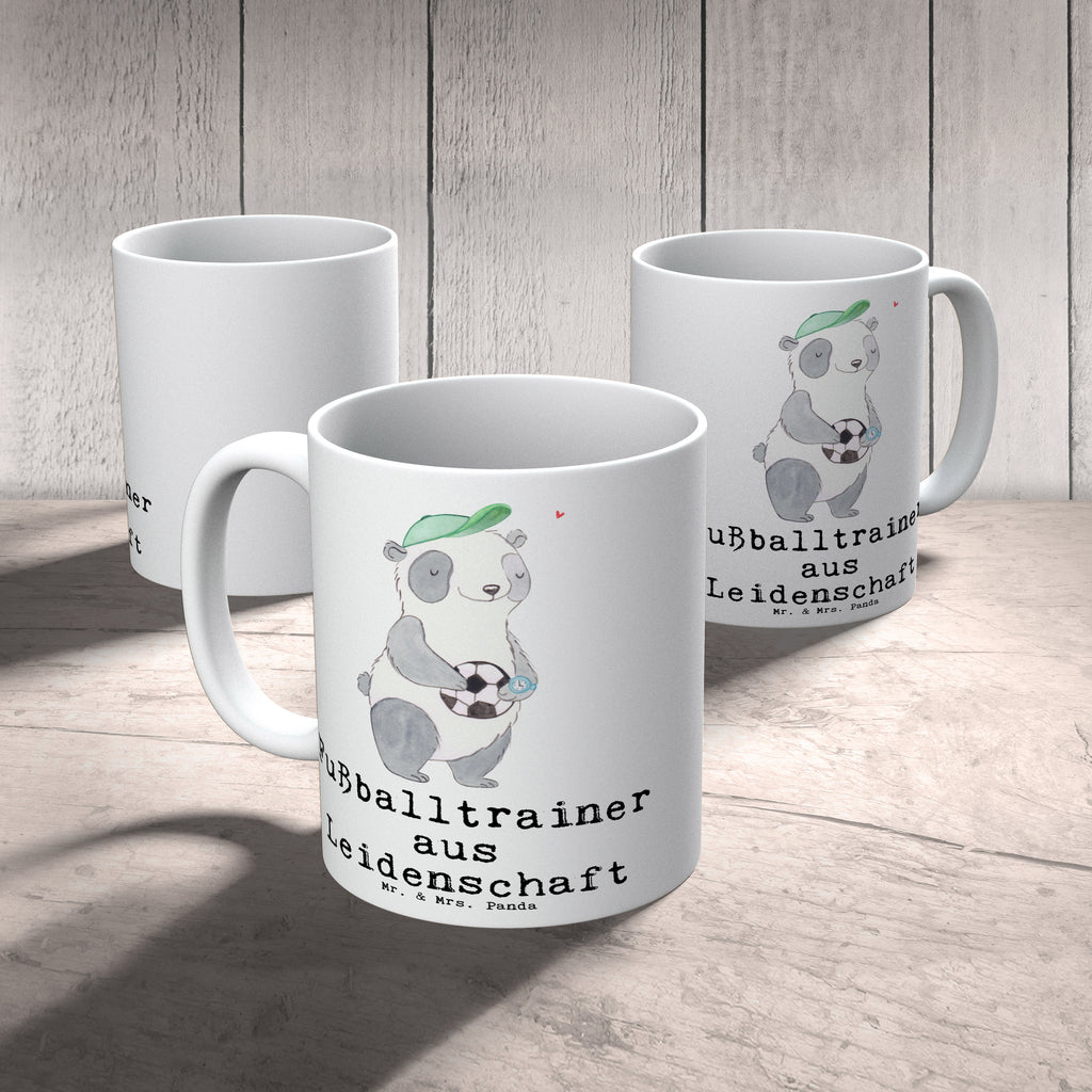 Tasse Fußballtrainer aus Leidenschaft Fußballtrainer, Fußballspiel, Glücksbringer, Verein Fußball,  Becher, Kaffeetasse, Kaffeebecher, Tee, Frühstück, Büro  Beruf, Ausbildung, Jubiläum, Abschied, Rente, Kollege, Kollegin, Geschenk, Schenken, Arbeitskollege, Mitarbeiter, Firma, Danke, Dankeschön