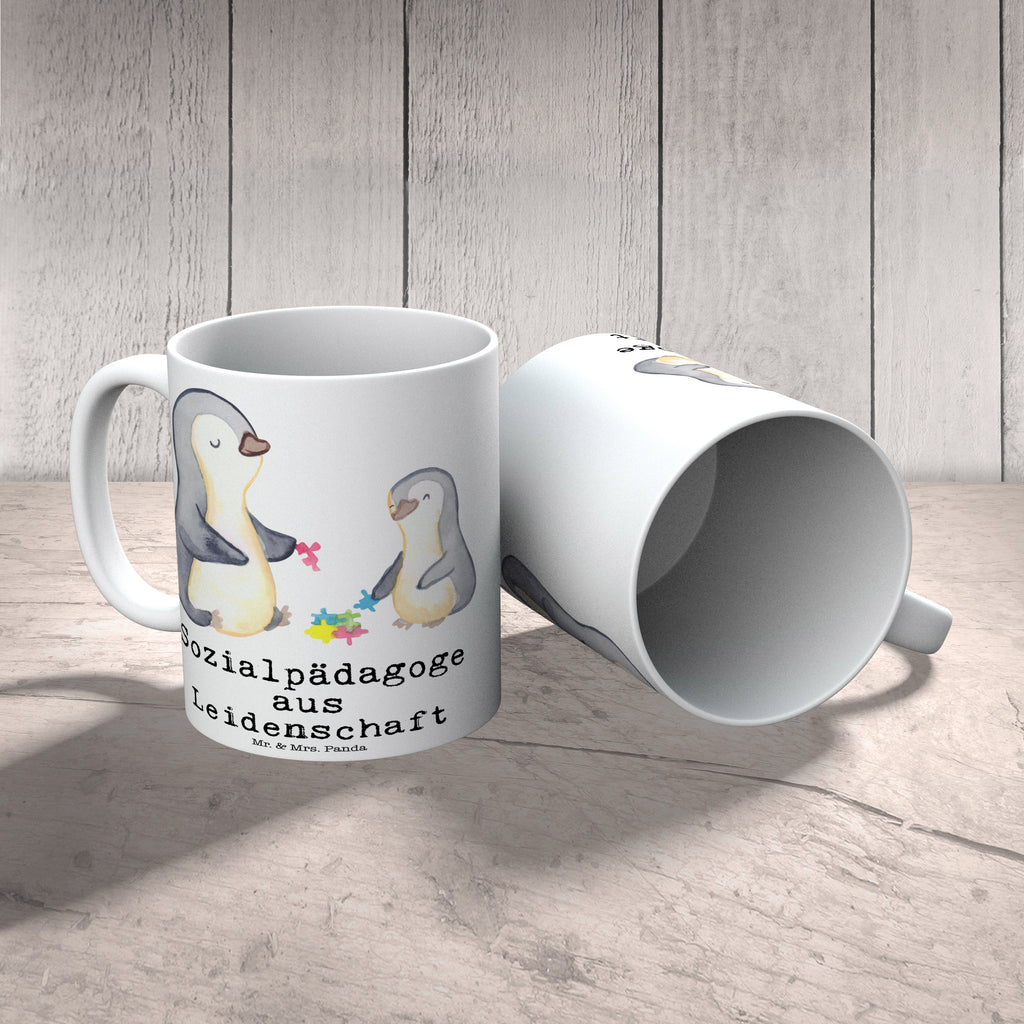 Tasse Sozialpädagoge aus Leidenschaft  Becher, Kaffeetasse, Kaffeebecher, Tee, Frühstück, Büro  Beruf, Ausbildung, Jubiläum, Abschied, Rente, Kollege, Kollegin, Geschenk, Schenken, Arbeitskollege, Mitarbeiter, Firma, Danke, Dankeschön
