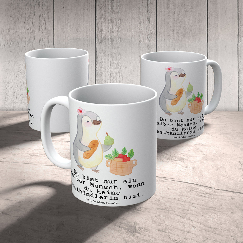 Tasse Obsthändlerin mit Herz Obsthändlerin, Obstverkäuferin, Wochenmarkthändlerin, Obstbäuerin, Obst- und Gemüsehändlerin, Obstplantage,  Becher, Kaffeetasse, Kaffeebecher, Tee, Frühstück, Büro  Beruf, Ausbildung, Jubiläum, Abschied, Rente, Kollege, Kollegin, Geschenk, Schenken, Arbeitskollege, Mitarbeiter, Firma, Danke, Dankeschön