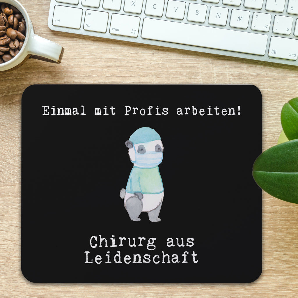 Mauspad Chirurg aus Leidenschaft Mousepad, Computer zubehör, Büroausstattung, PC Zubehör, Arbeitszimmer, Mauspad, Einzigartiges Mauspad, Designer Mauspad, Beruf, Ausbildung, Jubiläum, Abschied, Rente, Kollege, Kollegin, Geschenk, Schenken, Arbeitskollege, Mitarbeiter, Firma, Danke, Dankeschön, Chirurg, Unfallchirurg, Notfallchirurg, Krankenhaus, Arzt, Mediziner