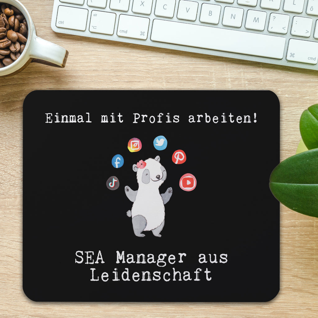 Mauspad SEA Manager aus Leidenschaft Mousepad, Computer zubehör, Büroausstattung, PC Zubehör, Arbeitszimmer, Mauspad, Einzigartiges Mauspad, Designer Mauspad, Beruf, Ausbildung, Jubiläum, Abschied, Rente, Kollege, Kollegin, Geschenk, Schenken, Arbeitskollege, Mitarbeiter, Firma, Danke, Dankeschön, SEA Manager, Suchmaschinenwerbung, Suchmaschinenmarketing