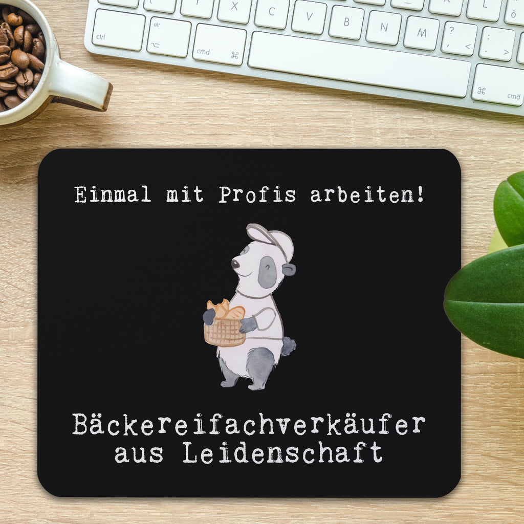 Mauspad Bäckereifachverkäufer aus Leidenschaft Mousepad, Computer zubehör, Büroausstattung, PC Zubehör, Arbeitszimmer, Mauspad, Einzigartiges Mauspad, Designer Mauspad, Beruf, Ausbildung, Jubiläum, Abschied, Rente, Kollege, Kollegin, Geschenk, Schenken, Arbeitskollege, Mitarbeiter, Firma, Danke, Dankeschön, Bäckereifachverkäufer, Backwarenverkäufer, Bäckerei, Backstube, Bäckerladen, Brotmanufaktur