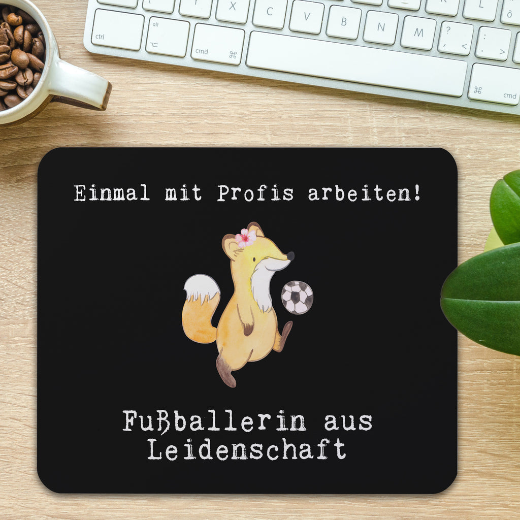 Mauspad Fußballerin aus Leidenschaft Mousepad, Computer zubehör, Büroausstattung, PC Zubehör, Arbeitszimmer, Mauspad, Einzigartiges Mauspad, Designer Mauspad, Beruf, Ausbildung, Jubiläum, Abschied, Rente, Kollege, Kollegin, Geschenk, Schenken, Arbeitskollege, Mitarbeiter, Firma, Danke, Dankeschön, Fußballerin, Fußballspielerin, Profi Fußballerin, Fußballspiel, Glücksbringer