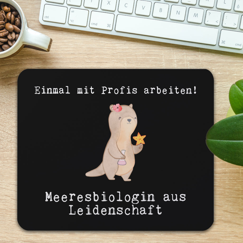Mauspad Meeresbiologin aus Leidenschaft Mousepad, Computer zubehör, Büroausstattung, PC Zubehör, Arbeitszimmer, Mauspad, Einzigartiges Mauspad, Designer Mauspad, Beruf, Ausbildung, Jubiläum, Abschied, Rente, Kollege, Kollegin, Geschenk, Schenken, Arbeitskollege, Mitarbeiter, Firma, Danke, Dankeschön, Meeresbiologin, Meereskundlerin, Naturwissenschaftlerin, Meeresforscherin, maritime Forschung, Studium