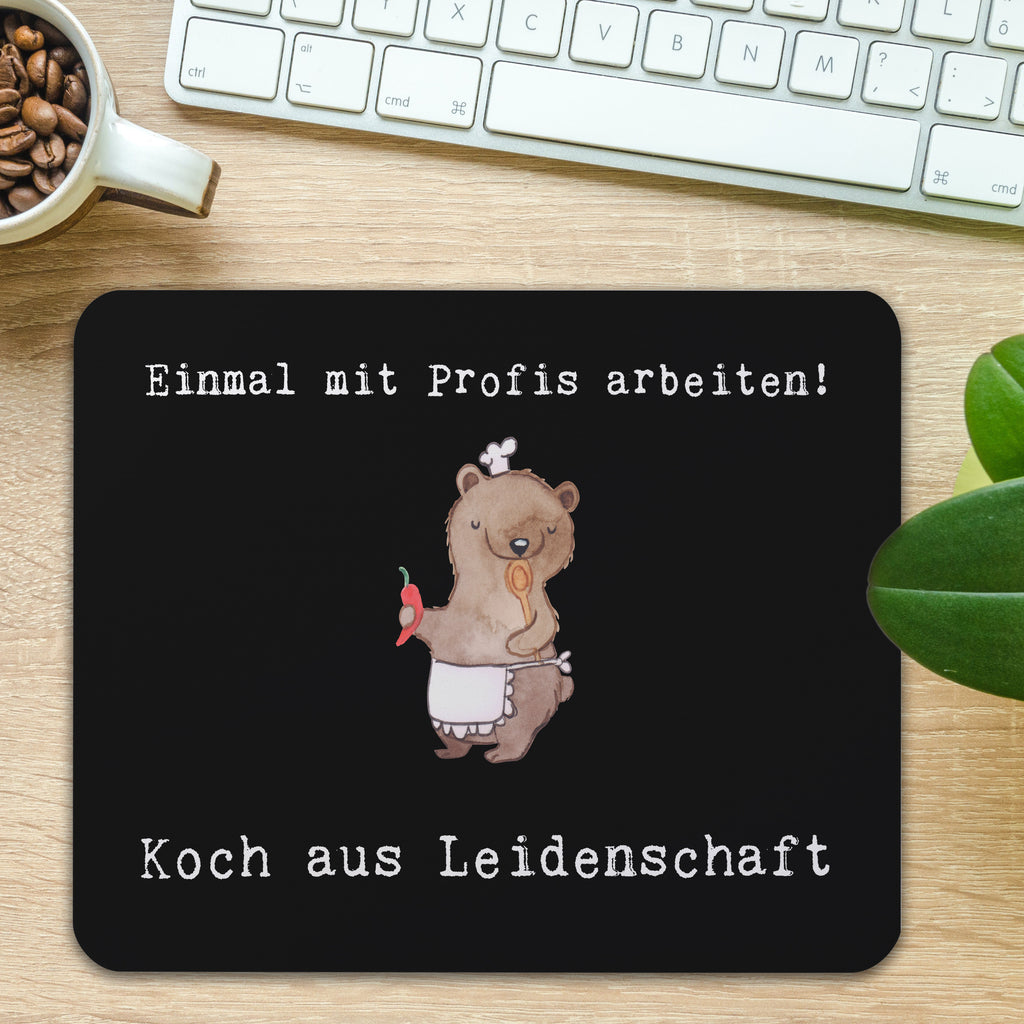 Mauspad Koch aus Leidenschaft Mousepad, Computer zubehör, Büroausstattung, PC Zubehör, Arbeitszimmer, Mauspad, Einzigartiges Mauspad, Designer Mauspad, Beruf, Ausbildung, Jubiläum, Abschied, Rente, Kollege, Kollegin, Geschenk, Schenken, Arbeitskollege, Mitarbeiter, Firma, Danke, Dankeschön, Koch, Chefkoch, Küchenchef, Küchenmeister, Schiffskoch, Sternekoch, Fernsehkoch, Restaurant