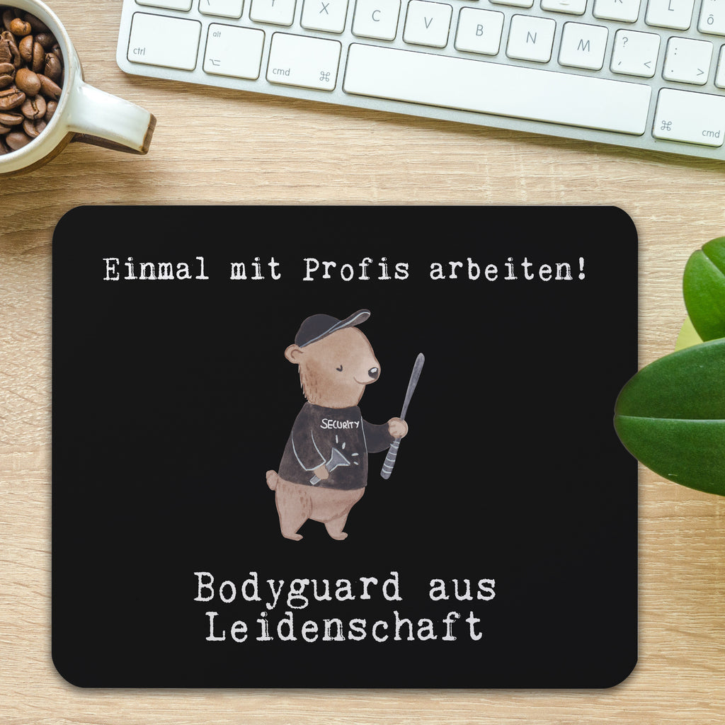 Mauspad Bodyguard aus Leidenschaft Mousepad, Computer zubehör, Büroausstattung, PC Zubehör, Arbeitszimmer, Mauspad, Einzigartiges Mauspad, Designer Mauspad, Beruf, Ausbildung, Jubiläum, Abschied, Rente, Kollege, Kollegin, Geschenk, Schenken, Arbeitskollege, Mitarbeiter, Firma, Danke, Dankeschön, Bodyguard, Personenschützer