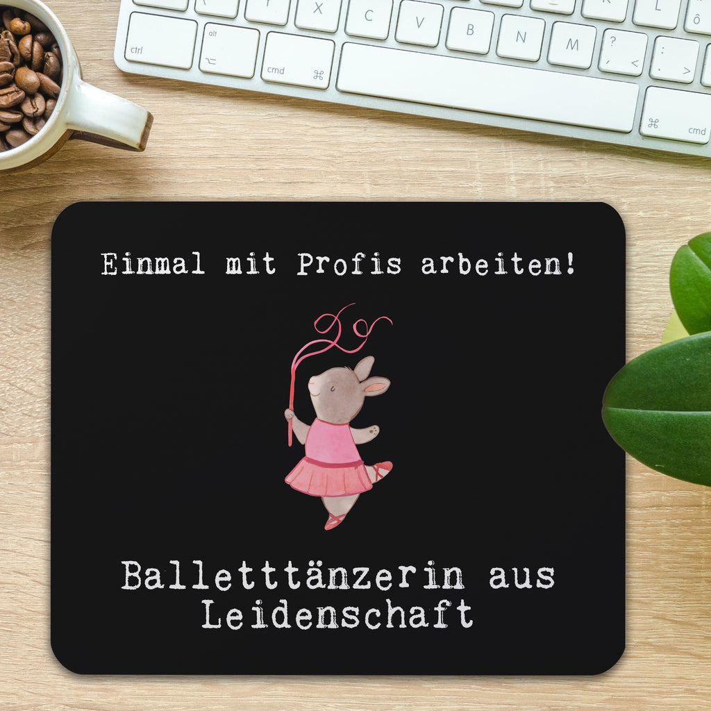 Mauspad Balletttänzerin aus Leidenschaft Mousepad, Computer zubehör, Büroausstattung, PC Zubehör, Arbeitszimmer, Mauspad, Einzigartiges Mauspad, Designer Mauspad, Beruf, Ausbildung, Jubiläum, Abschied, Rente, Kollege, Kollegin, Geschenk, Schenken, Arbeitskollege, Mitarbeiter, Firma, Danke, Dankeschön, Balletttänzerin, Ballerina, Ballett, Glücksbringer Auftritt, Ballettaufführung, Ballettunterricht, Ballettstunden
