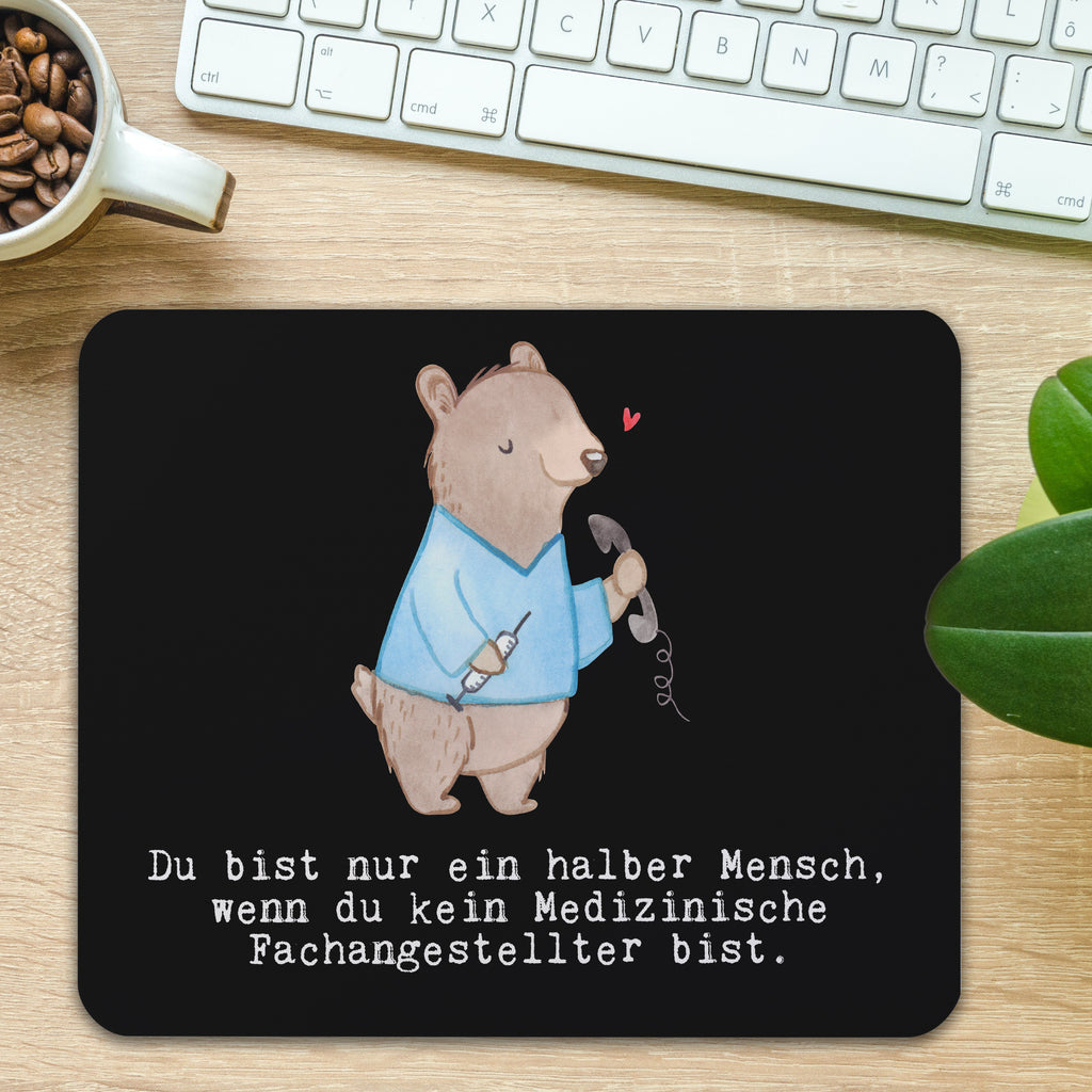 Mauspad Medizinische Fachangestellter mit Herz Mousepad, Computer zubehör, Büroausstattung, PC Zubehör, Arbeitszimmer, Mauspad, Einzigartiges Mauspad, Designer Mauspad, Beruf, Ausbildung, Jubiläum, Abschied, Rente, Kollege, Kollegin, Geschenk, Schenken, Arbeitskollege, Mitarbeiter, Firma, Danke, Dankeschön, Arzthelfer, Medizinischer Fachangestellter, Sprechstundenhilfe