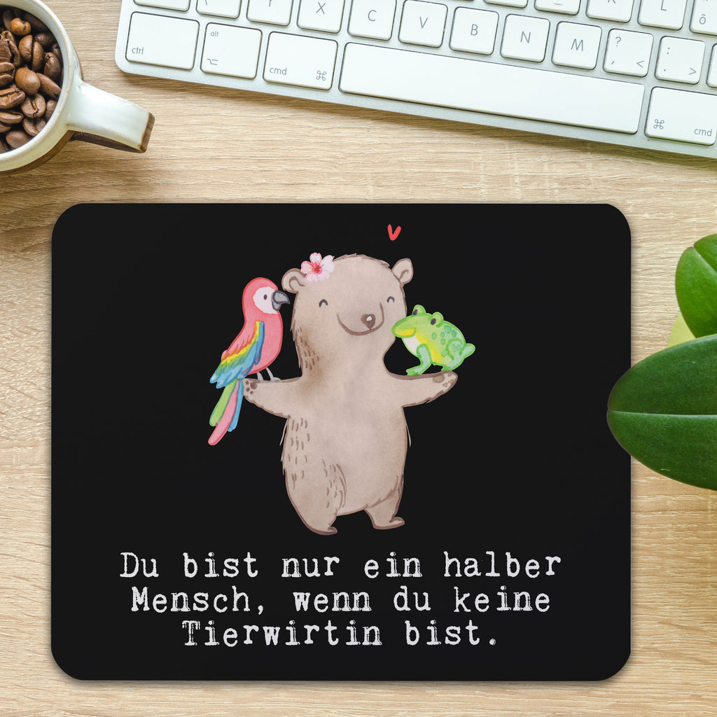 Mauspad Tierwirtin mit Herz Mousepad, Computer zubehör, Büroausstattung, PC Zubehör, Arbeitszimmer, Mauspad, Einzigartiges Mauspad, Designer Mauspad, Beruf, Ausbildung, Jubiläum, Abschied, Rente, Kollege, Kollegin, Geschenk, Schenken, Arbeitskollege, Mitarbeiter, Firma, Danke, Dankeschön, Landwirtin, Bäuerin, Tierwirtin, Agronomin, Farmerin, Bauernhof