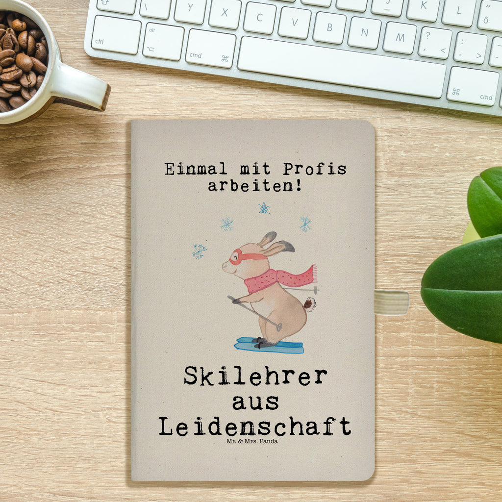 DIN A5 Baumwoll Notizbuch Skilehrer aus Leidenschaft Notizen, Eintragebuch, Tagebuch, Notizblock, Adressbuch, Journal, Kladde, Skizzenbuch, Notizheft, Schreibbuch, Schreibheft, Beruf, Ausbildung, Jubiläum, Abschied, Rente, Kollege, Kollegin, Geschenk, Schenken, Arbeitskollege, Mitarbeiter, Firma, Danke, Dankeschön