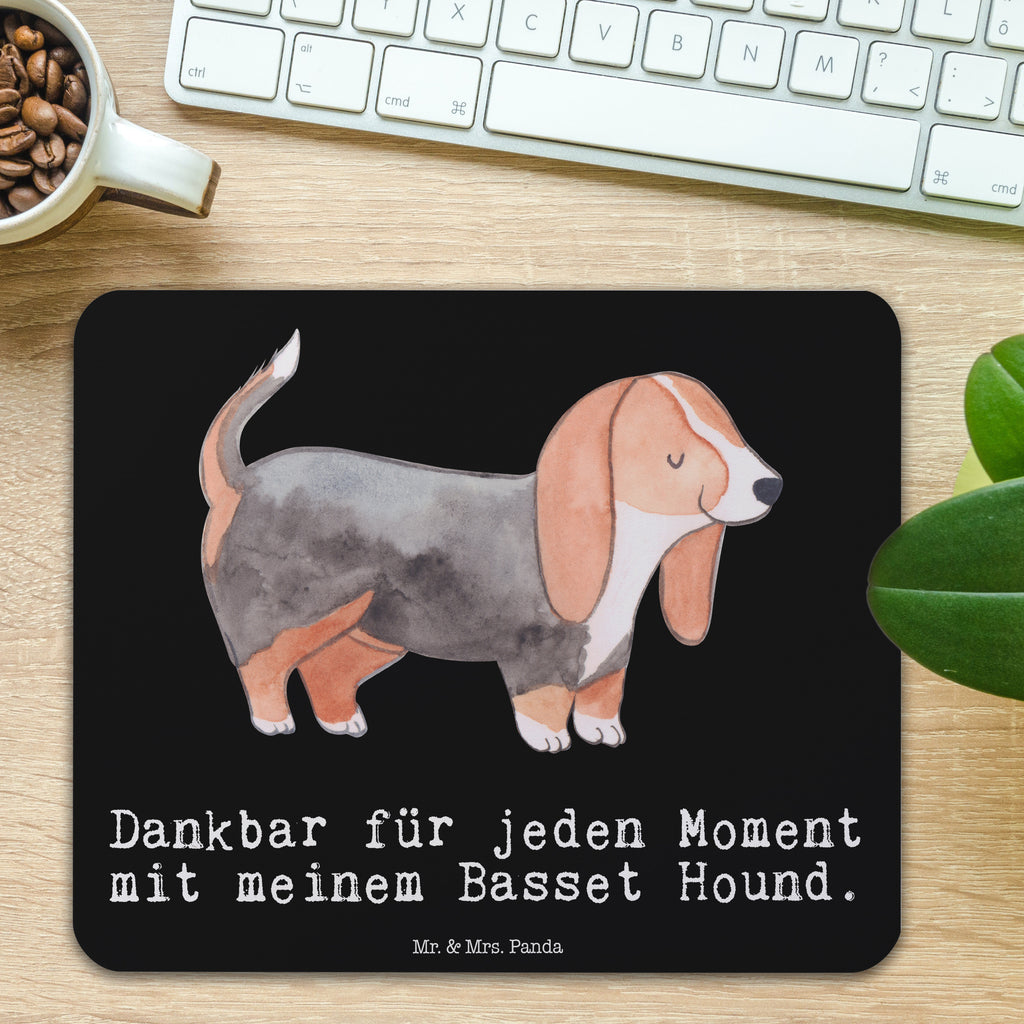 Mauspad Basset Hound Moment Mousepad, Computer zubehör, Büroausstattung, PC Zubehör, Arbeitszimmer, Mauspad, Einzigartiges Mauspad, Designer Mauspad, Hund, Hunderasse, Rassehund, Hundebesitzer, Geschenk, Tierfreund, Schenken, Welpe, Basset Hound, Basset
