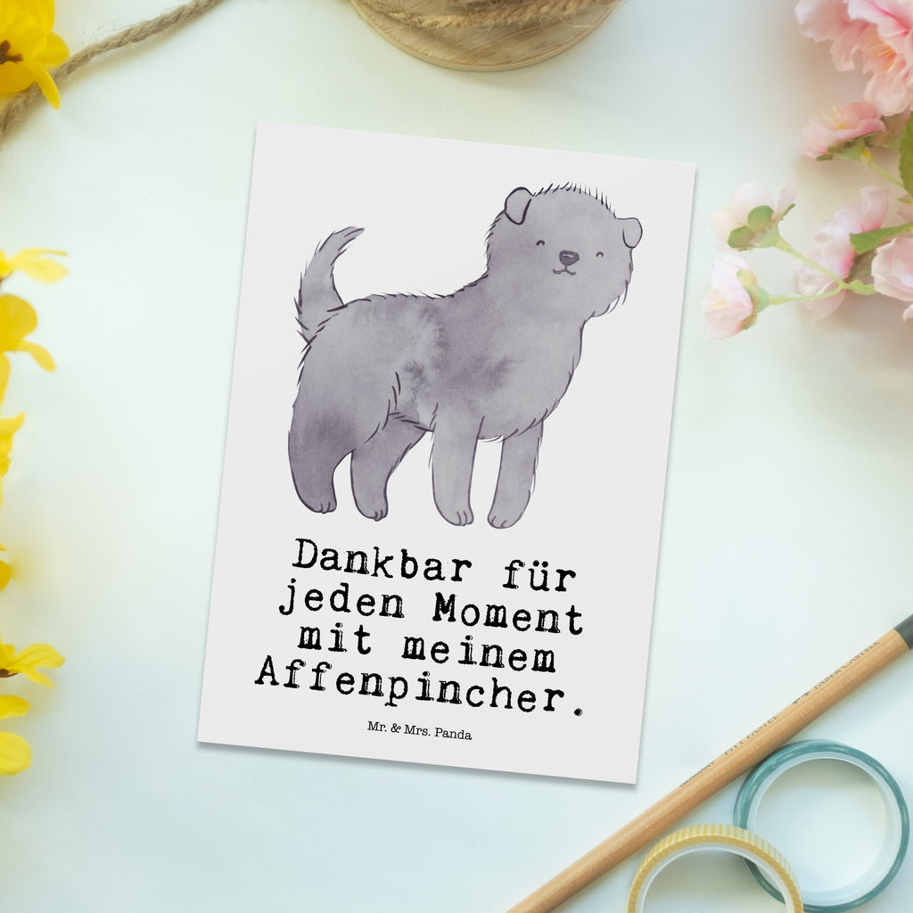 Postkarte Affenpincher Moment Geschenkkarte, Grußkarte, Karte, Einladung, Ansichtskarte, Geburtstagskarte, Einladungskarte, Dankeskarte, Hund, Hunderasse, Rassehund, Hundebesitzer, Geschenk, Tierfreund, Schenken, Welpe, Affenpincher