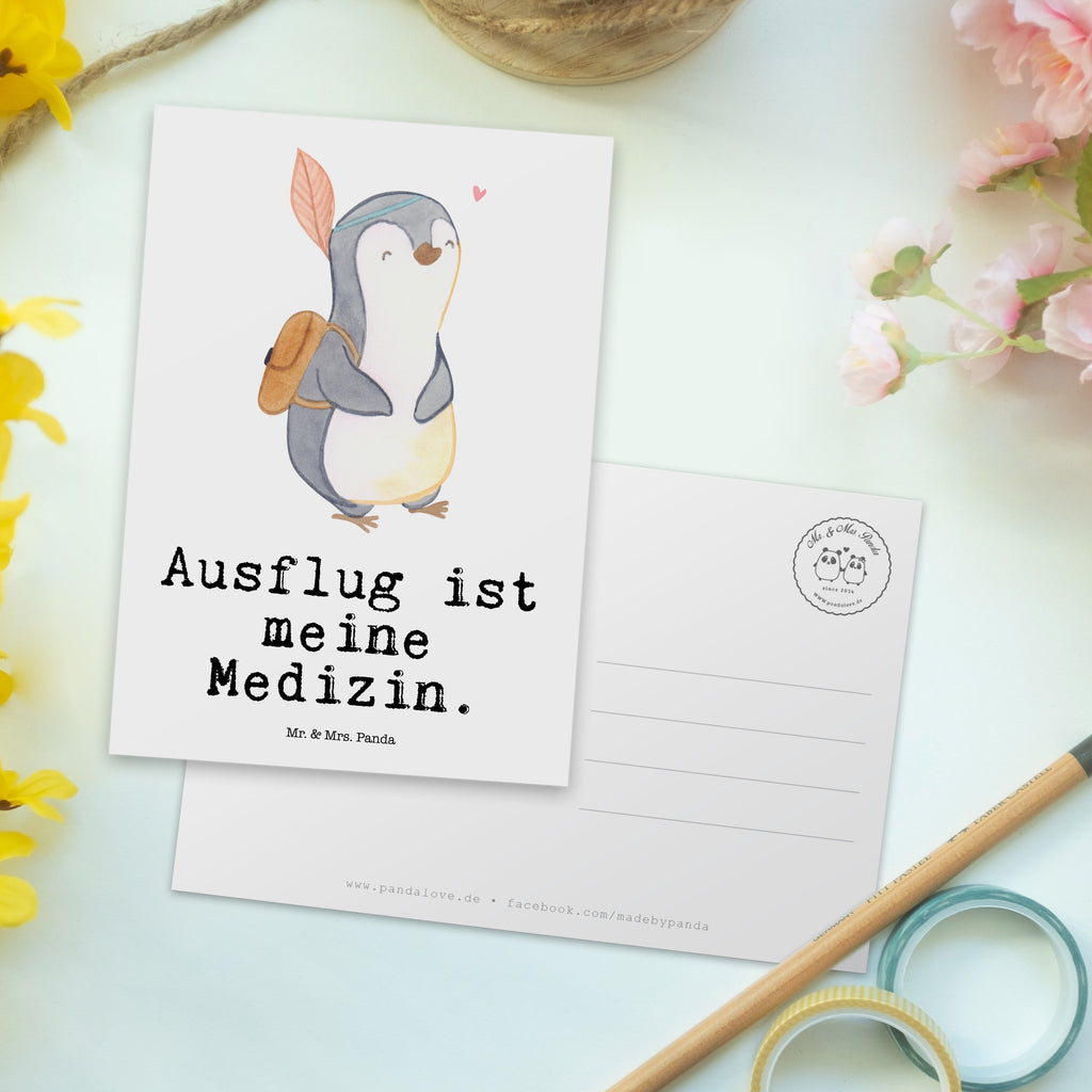 Postkarte Pinguin Ausflug Medizin Geschenkkarte, Grußkarte, Karte, Einladung, Ansichtskarte, Geburtstagskarte, Einladungskarte, Dankeskarte, Geschenk, Sport, Sportart, Hobby, Schenken, Danke, Dankeschön, Auszeichnung, Gewinn, Sportler, Ausflüge machen, reisen, Ausflug, Ausflugsziele