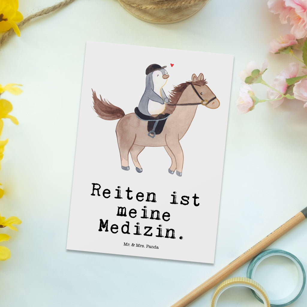 Postkarte Pferd Reiten Medizin Geschenkkarte, Grußkarte, Karte, Einladung, Ansichtskarte, Geburtstagskarte, Einladungskarte, Dankeskarte, Geschenk, Sport, Sportart, Hobby, Schenken, Danke, Dankeschön, Auszeichnung, Gewinn, Sportler, Reiten, Reitsport, Reitverein, Reitstall, Pferde, Pferdereiten, Reittherapie, Therapeutisches Reiten, Reiter Therapie, Pferdereiten als Medizin