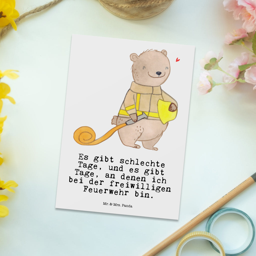 Postkarte Bär Freiwillige Feuerwehr Tage Geschenkkarte, Grußkarte, Karte, Einladung, Ansichtskarte, Geburtstagskarte, Einladungskarte, Dankeskarte, Geschenk, Sport, Sportart, Hobby, Schenken, Danke, Dankeschön, Auszeichnung, Gewinn, Sportler, Freiwillige Feuerwehr, Feuerwehrfest, Jugendfeuerwehr, Feuerwehrdienst, Feuerwehrmannschaft, Feuerwehr-Spruch, Feuerwehreinsatz, Feuerwehr-Ehrung, Tage bei der Feuerwehr