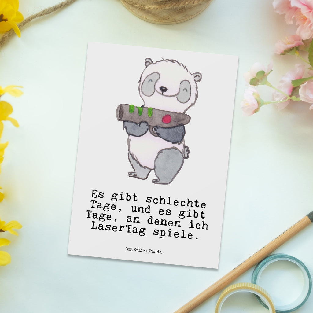 Postkarte Panda LaserTag Tage Geschenkkarte, Grußkarte, Karte, Einladung, Ansichtskarte, Geburtstagskarte, Einladungskarte, Dankeskarte, Geschenk, Sport, Sportart, Hobby, Schenken, Danke, Dankeschön, Auszeichnung, Gewinn, Sportler, Lasertag, Lasergame Zentrum, Laser Tag Party