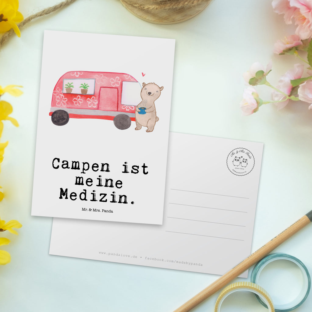 Postkarte Bär Camper Medizin Geschenkkarte, Grußkarte, Karte, Einladung, Ansichtskarte, Geburtstagskarte, Einladungskarte, Dankeskarte, Geschenk, Sport, Sportart, Hobby, Schenken, Danke, Dankeschön, Auszeichnung, Gewinn, Sportler, Camper, Campen, Zelten, Campingplatz, Wohnmobil, Roadtrip, Urlaub