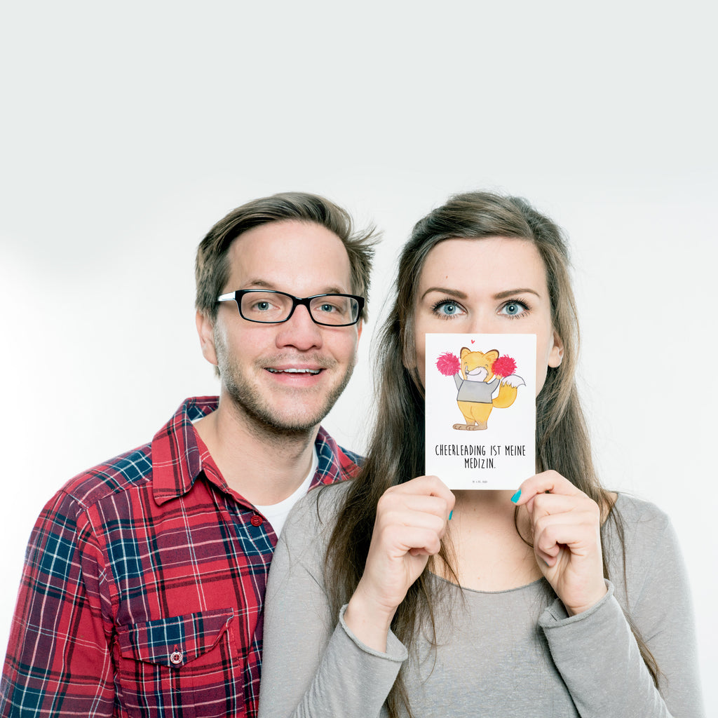 Postkarte Fuchs Cheerleader Medizin Geschenkkarte, Grußkarte, Karte, Einladung, Ansichtskarte, Geburtstagskarte, Einladungskarte, Dankeskarte, Geschenk, Sport, Sportart, Hobby, Schenken, Danke, Dankeschön, Auszeichnung, Gewinn, Sportler, Cheerleader, Cheerleading, Turnen, Turn Club, Turniere