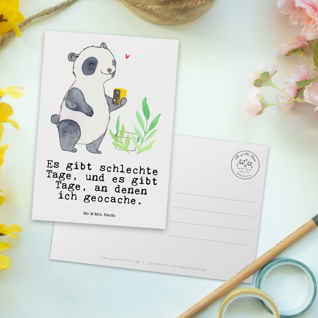 Postkarte Panda Geocaching Tage Geschenkkarte, Grußkarte, Karte, Einladung, Ansichtskarte, Geburtstagskarte, Einladungskarte, Dankeskarte, Geschenk, Sport, Sportart, Hobby, Schenken, Danke, Dankeschön, Auszeichnung, Gewinn, Sportler, Geocaching, Schatzsuchen, GPS Schnitzeljagd, Opencaching