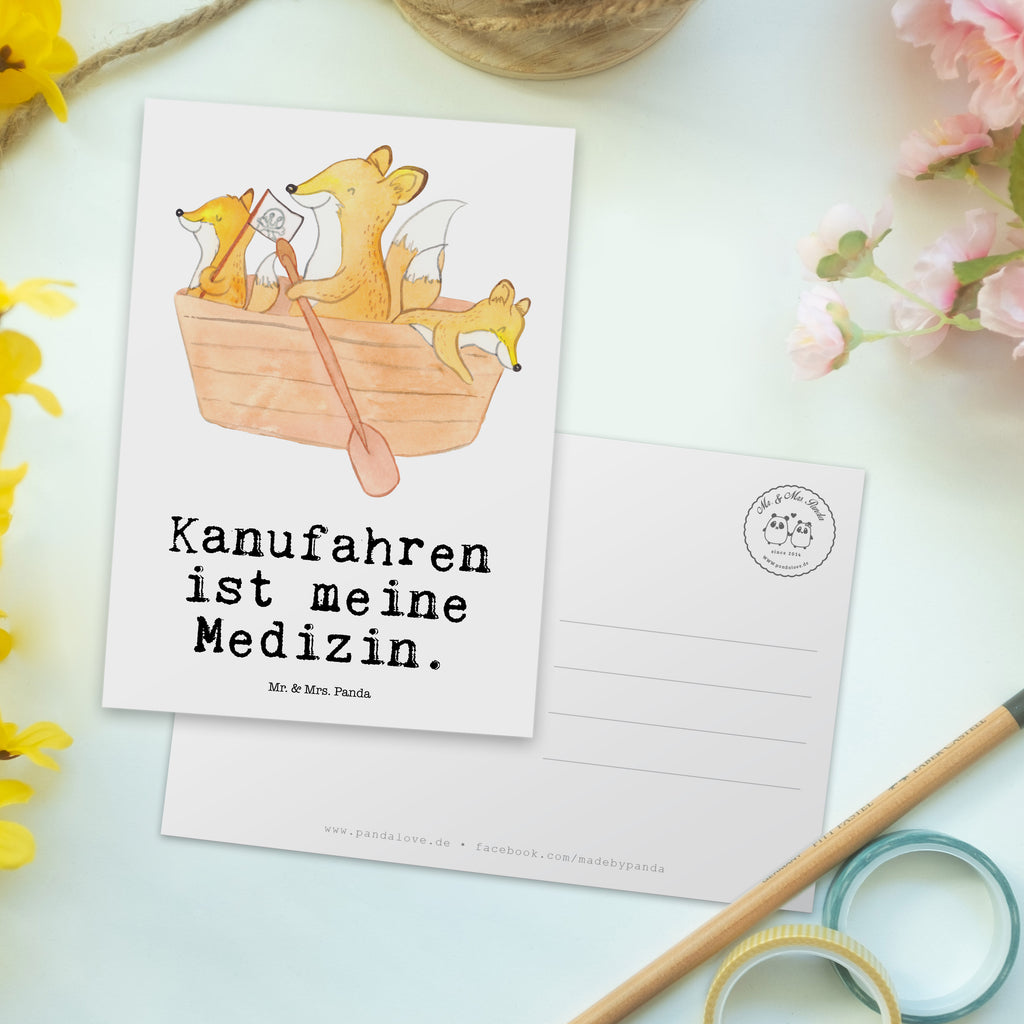 Postkarte Bär Kanufahren Medizin Geschenkkarte, Grußkarte, Karte, Einladung, Ansichtskarte, Geburtstagskarte, Einladungskarte, Dankeskarte, Geschenk, Sport, Sportart, Hobby, Schenken, Danke, Dankeschön, Auszeichnung, Gewinn, Sportler, Kanu fahren, Kanu Schule, Kanuverleih, Kanutour, Paddeltour