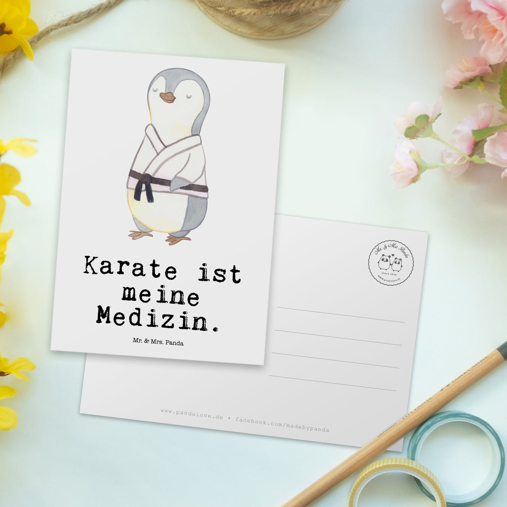 Postkarte Pinguin Karate Medizin Geschenkkarte, Grußkarte, Karte, Einladung, Ansichtskarte, Geburtstagskarte, Einladungskarte, Dankeskarte, Geschenk, Sport, Sportart, Hobby, Schenken, Danke, Dankeschön, Auszeichnung, Gewinn, Sportler, Karate, Kampfsportart, Selbstverteidigung, Kampfkunst, Karate Verein