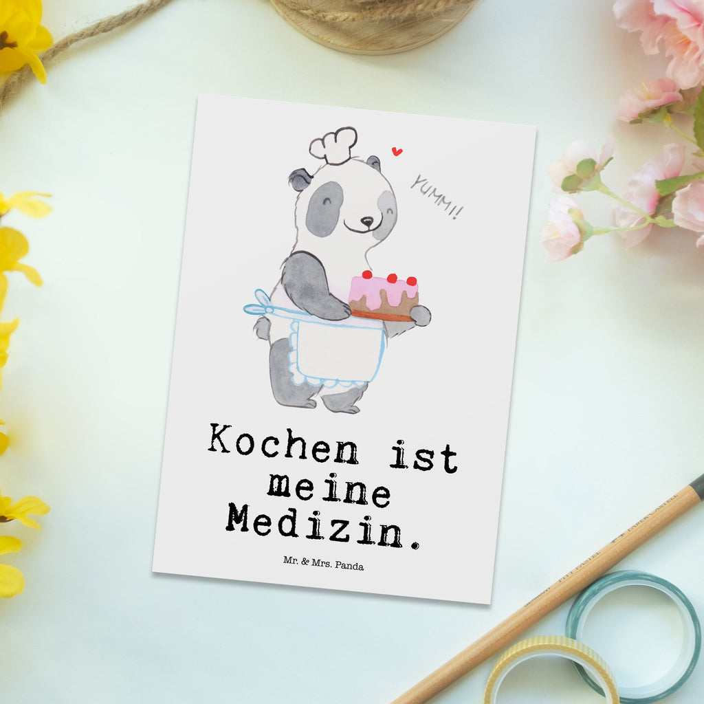 Postkarte Bär Kochen Medizin Geschenkkarte, Grußkarte, Karte, Einladung, Ansichtskarte, Geburtstagskarte, Einladungskarte, Dankeskarte, Geschenk, Sport, Sportart, Hobby, Schenken, Danke, Dankeschön, Auszeichnung, Gewinn, Sportler, Kochen, Hobbykoch, Hobbyköchin
