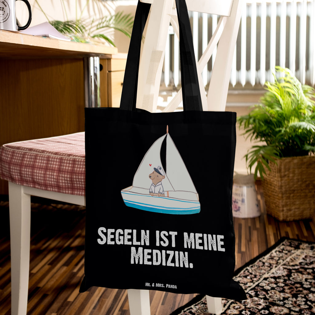 Tragetasche Bär Segeln Medizin Beuteltasche, Beutel, Einkaufstasche, Jutebeutel, Stoffbeutel, Geschenk, Sport, Sportart, Hobby, Schenken, Danke, Dankeschön, Auszeichnung, Gewinn, Sportler, segeln, Segeltörn, Segelboot, Segelschule, Yachtclub