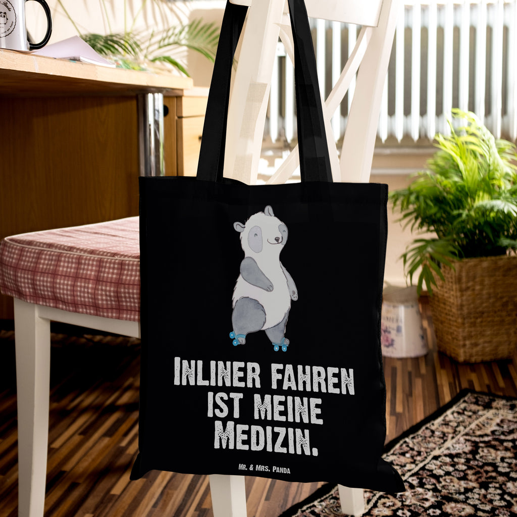 Tragetasche Panda Inliner fahren Medizin Beuteltasche, Beutel, Einkaufstasche, Jutebeutel, Stoffbeutel, Geschenk, Sport, Sportart, Hobby, Schenken, Danke, Dankeschön, Auszeichnung, Gewinn, Sportler, Inliner fahren, Rollschuh fahren, Rollerblades, inlinern