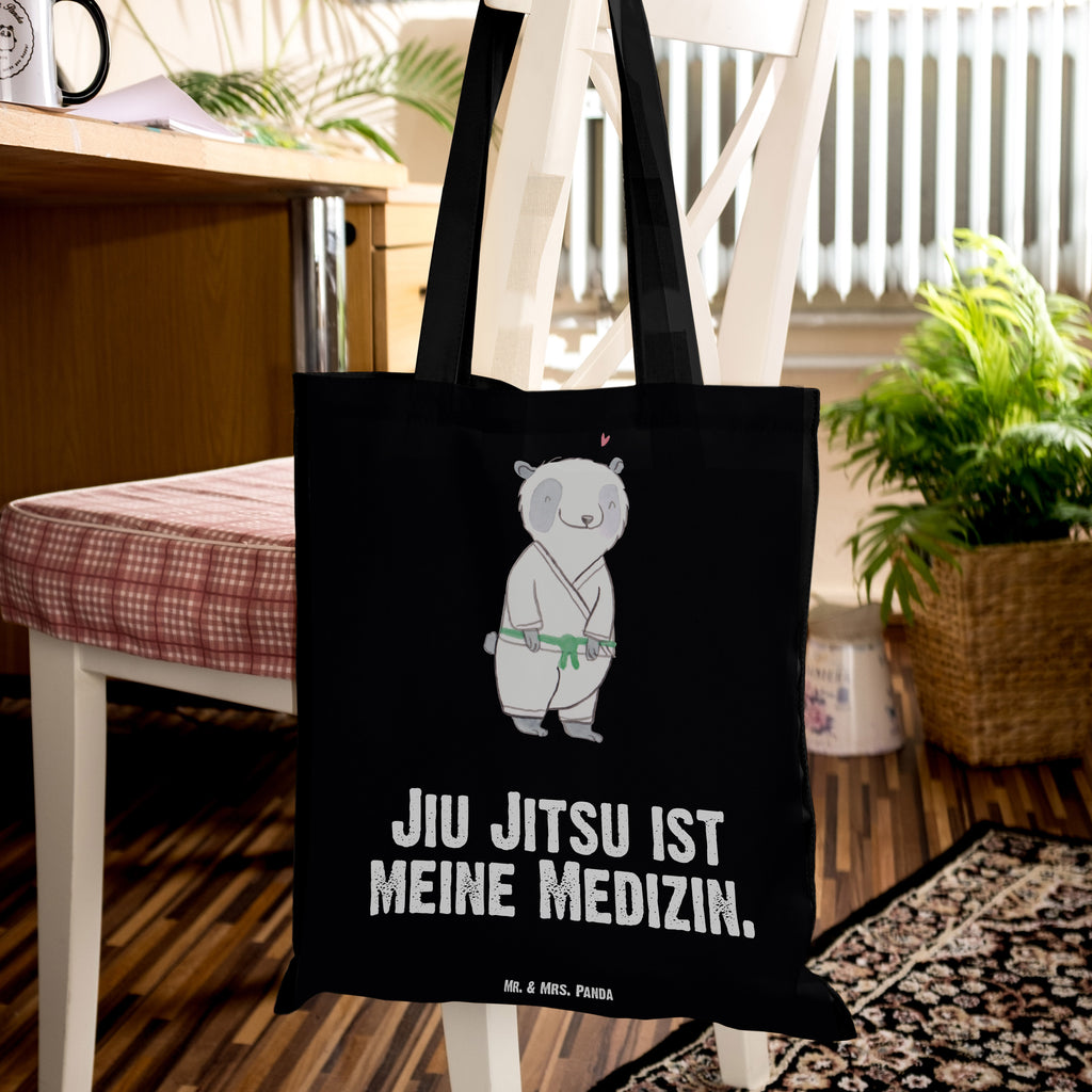 Tragetasche Panda Jiu Jitsu Medizin Beuteltasche, Beutel, Einkaufstasche, Jutebeutel, Stoffbeutel, Geschenk, Sport, Sportart, Hobby, Schenken, Danke, Dankeschön, Auszeichnung, Gewinn, Sportler, Jiu Jitsu, japanische Kampfkunst, Selbstverteidigung