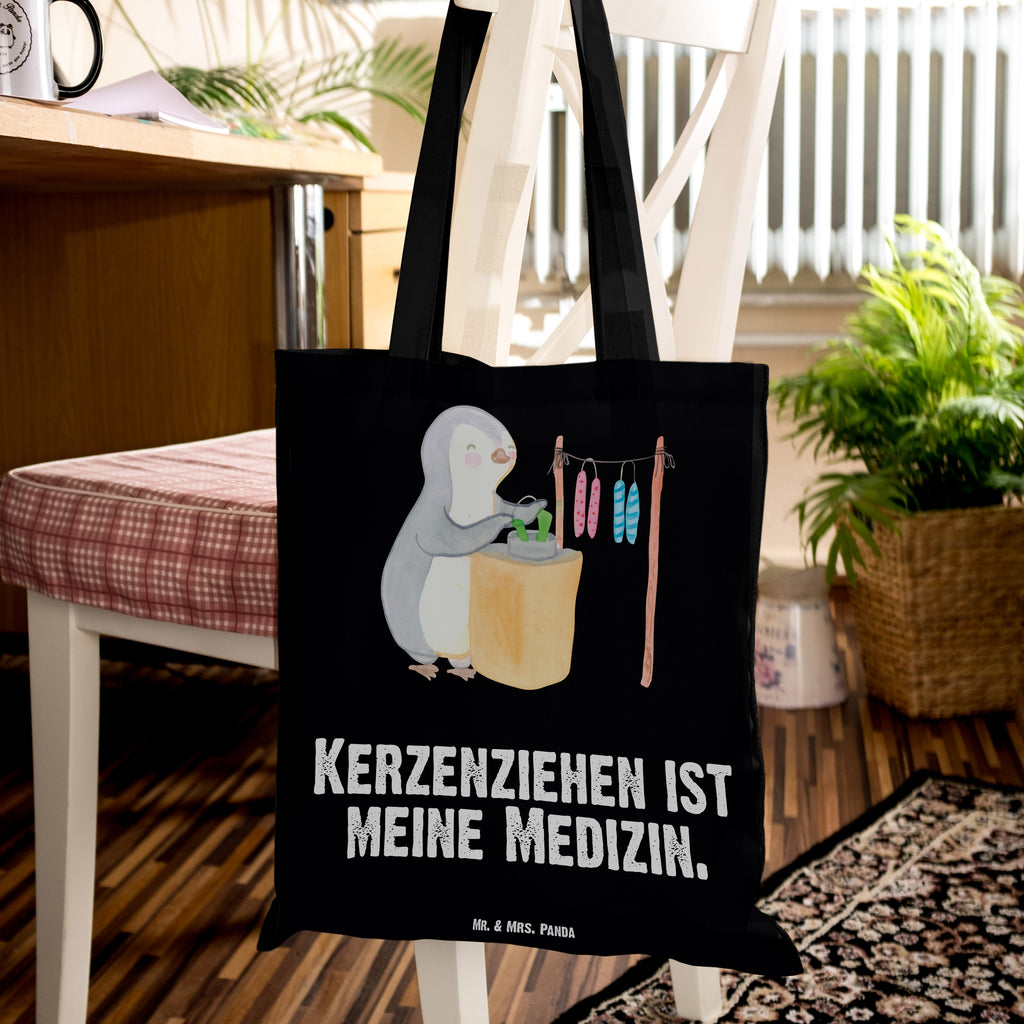 Tragetasche Pinguin Kerzenziehen Medizin Beuteltasche, Beutel, Einkaufstasche, Jutebeutel, Stoffbeutel, Geschenk, Sport, Sportart, Hobby, Schenken, Danke, Dankeschön, Auszeichnung, Gewinn, Sportler, Kerzenziehen, Kerzen ziehen. DIY, Deko basteln