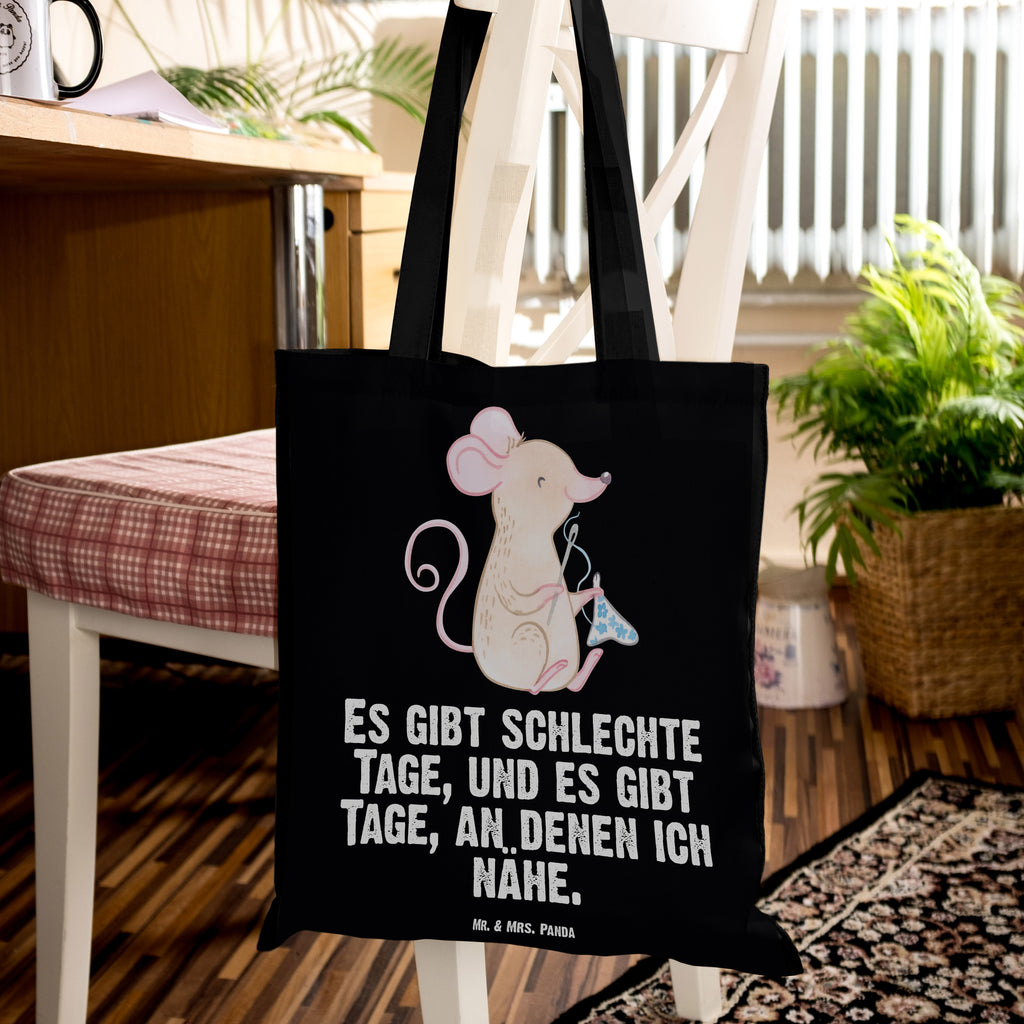 Tragetasche Maus Nähen Tage Beuteltasche, Beutel, Einkaufstasche, Jutebeutel, Stoffbeutel, Geschenk, Sport, Sportart, Hobby, Schenken, Danke, Dankeschön, Auszeichnung, Gewinn, Sportler, Nähen, kreatives Hobby, Nähkurs, Nähmaschine, DIY