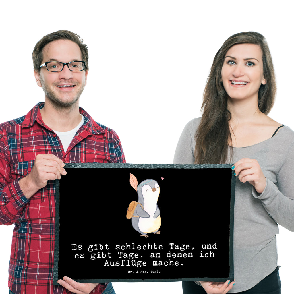 Fußmatte Pinguin Ausflug Tage Ausflüge machen, reisen, Ausflug, Ausflugsziele Türvorleger, Schmutzmatte, Fußabtreter, Matte, Schmutzfänger, Fußabstreifer, Schmutzfangmatte, Türmatte, Motivfußmatte,  Haustürmatte, Vorleger  Geschenk, Sport, Sportart, Hobby, Schenken, Danke, Dankeschön, Auszeichnung, Gewinn, Sportler