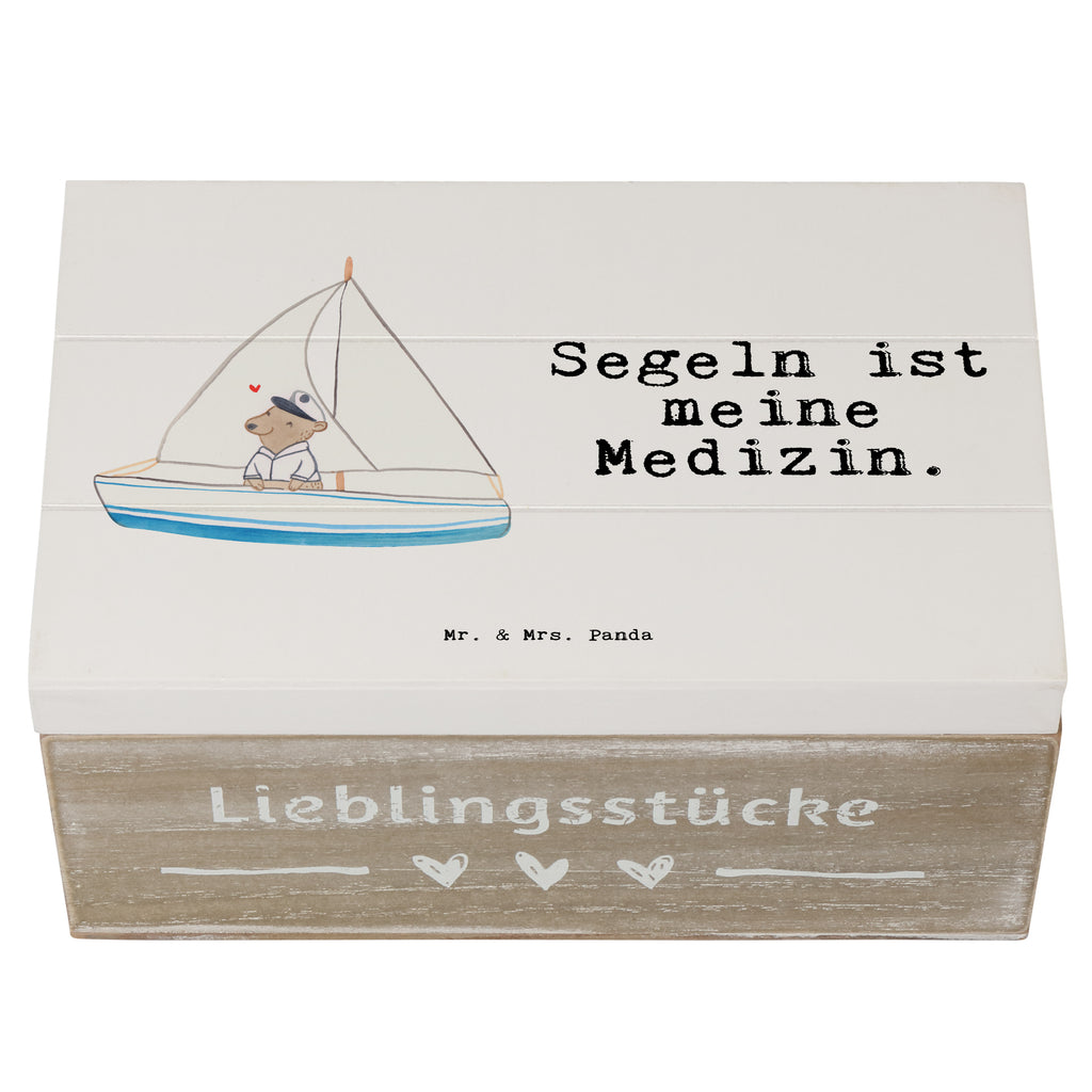 Holzkiste Bär Segeln Medizin Holzkiste, Kiste, Schatzkiste, Truhe, Schatulle, XXL, Erinnerungsbox, Erinnerungskiste, Dekokiste, Aufbewahrungsbox, Geschenk, Sport, Sportart, Hobby, Schenken, Danke, Dankeschön, Auszeichnung, Gewinn, Sportler, segeln, Segeltörn, Segelboot, Segelschule, Yachtclub