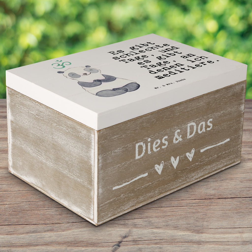 Holzkiste Panda Meditieren Tage Holzkiste, Kiste, Schatzkiste, Truhe, Schatulle, XXL, Erinnerungsbox, Erinnerungskiste, Dekokiste, Aufbewahrungsbox, Geschenk, Sport, Sportart, Hobby, Schenken, Danke, Dankeschön, Auszeichnung, Gewinn, Sportler, Meditieren, Meditation, Meditationskurs